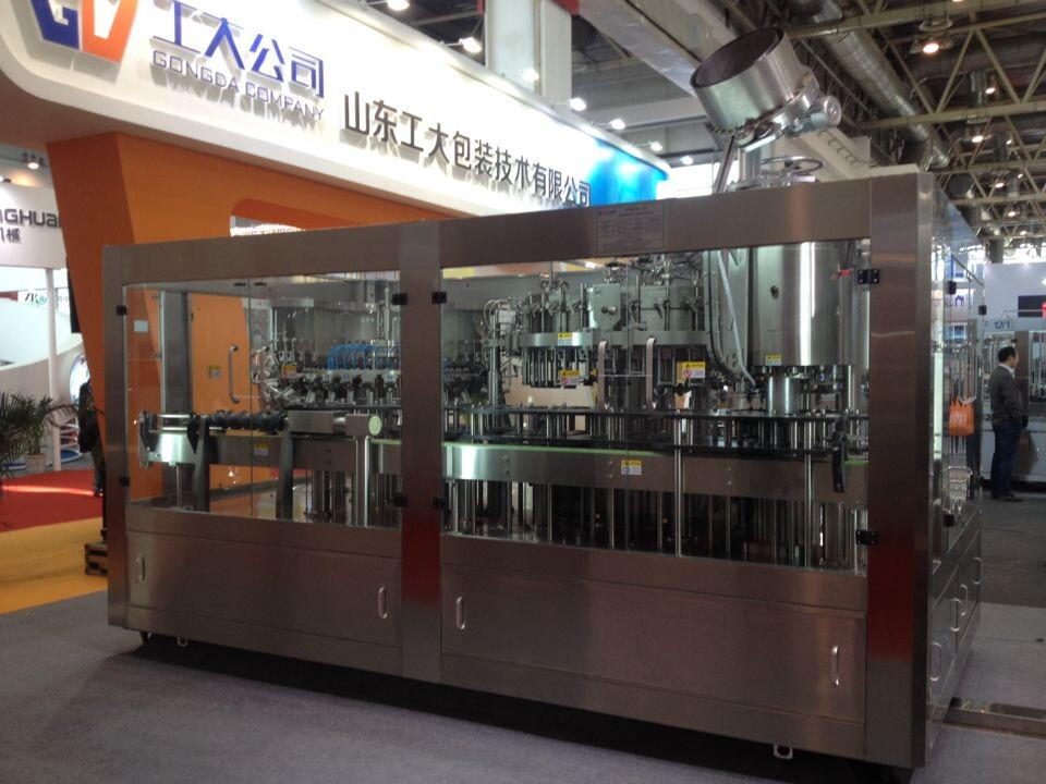 Auto Glass Bottled Water Filling And Capping Machine 1 Year Guarantee