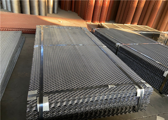 Construction 50x100mm Perforated Galvanized Expanded Metal Sheet