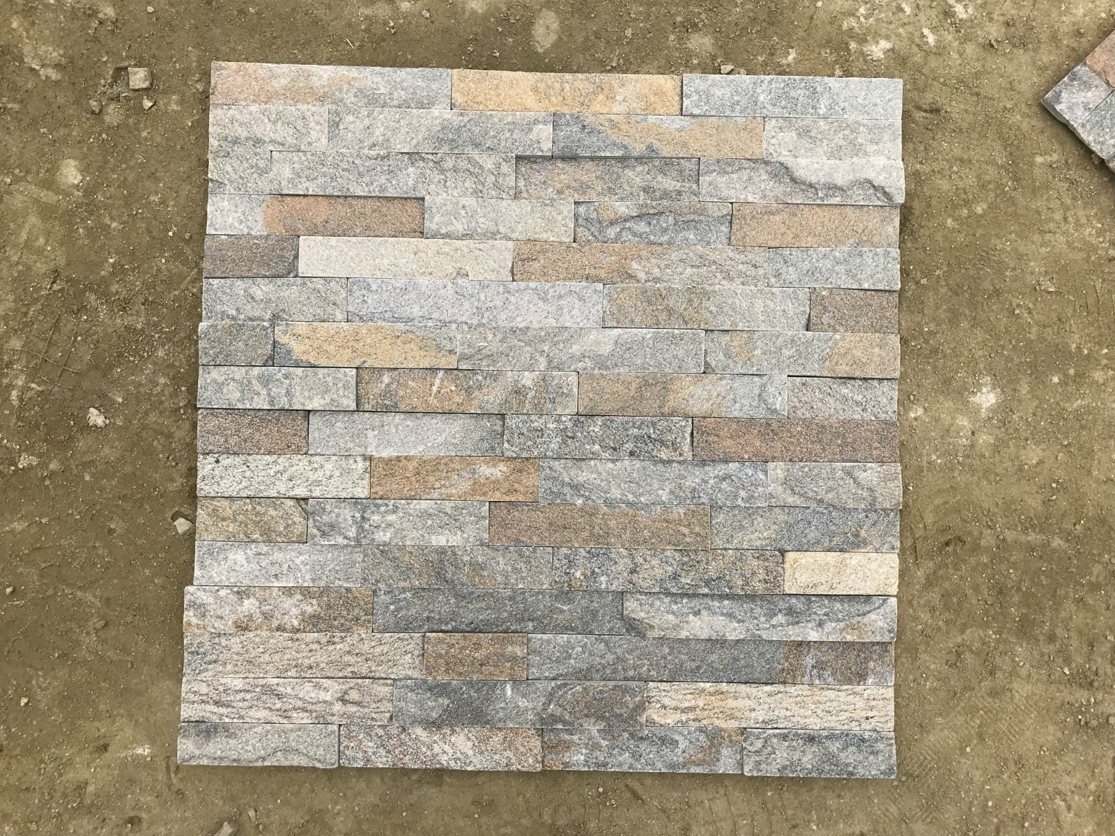 152x610mm Rust Quartzite Outdoor Stone Veneer Panels