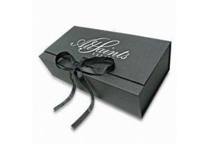 Wholesale Patterned Recycled Gift Boxes , Eco Friendly Gift Boxes Varnishing Surface from china suppliers