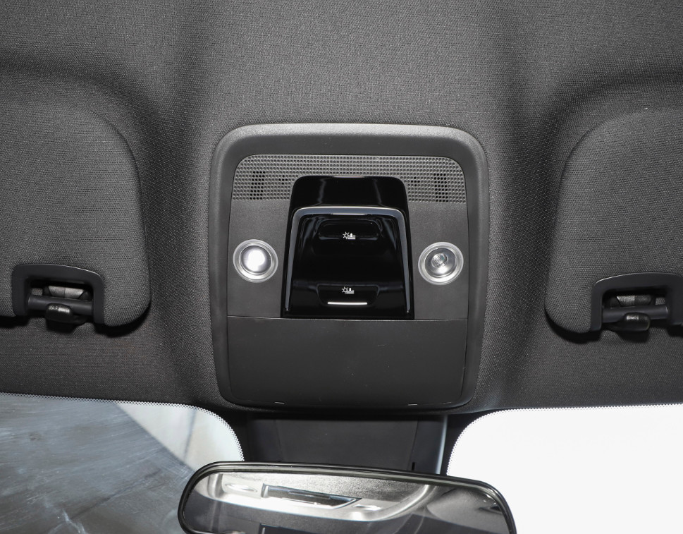 New BYD Dolphin 2023 420KM Fashion Version Small Car Pure Electric