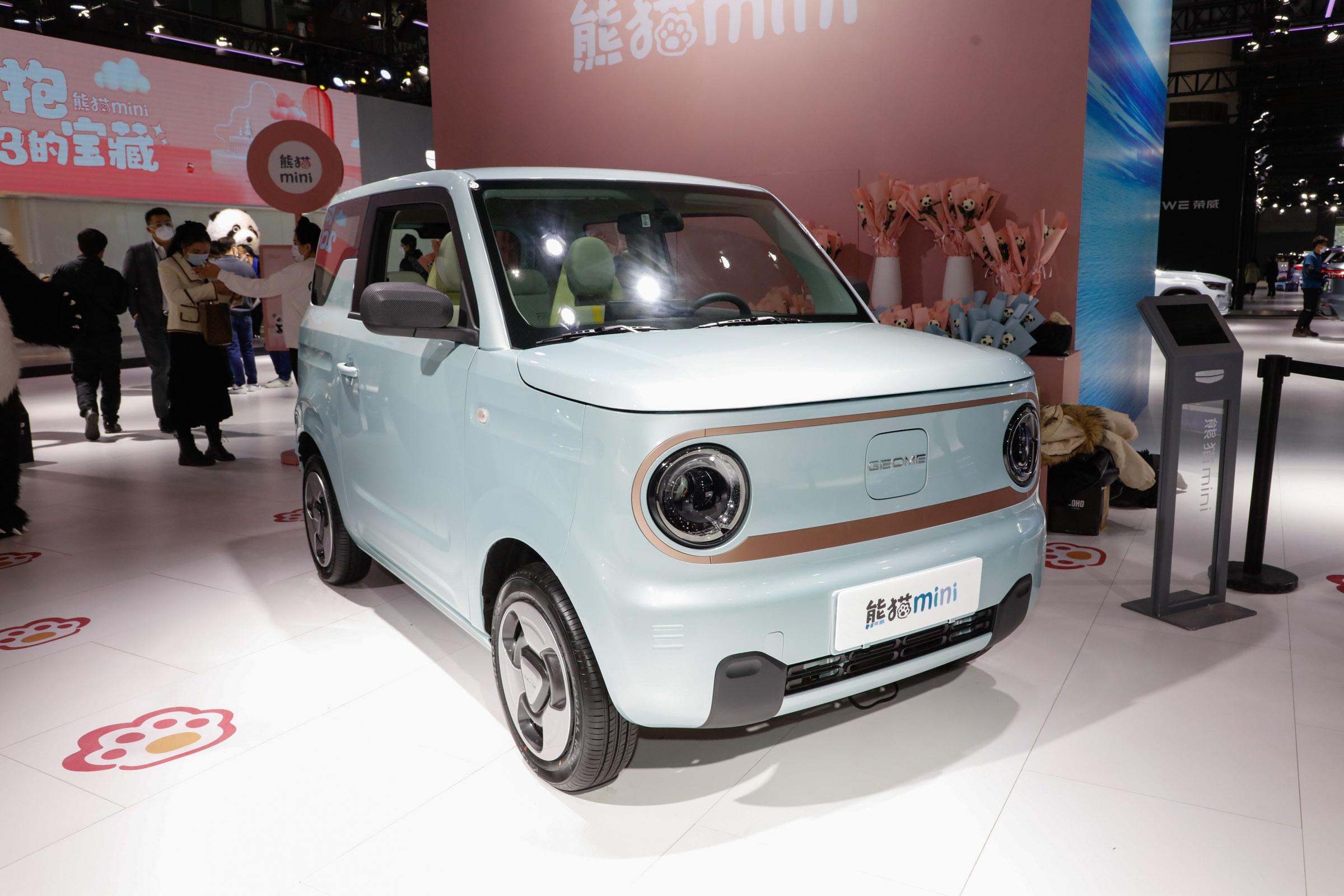 2023 Geely Panda Mini EV Four Seats Four Wheels Pure Electric Car Top Speed of 100km/h