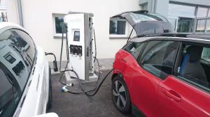 Wholesale Dc Chademo Ccs 2 Level 3 Charging Pile Ev Charging Station 60kw 150kw from china suppliers