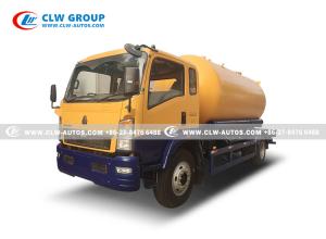China HOWO 10cbm LPG Bobtail Truck With Volume Flow Meter Refilling Gas Tanker on sale