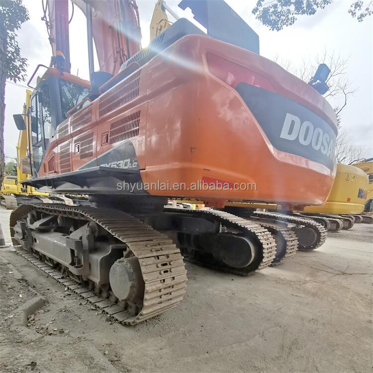 DOOSAN DX530 Excavator for Crushing Used Hand Excavators Affordable Energy-Saving