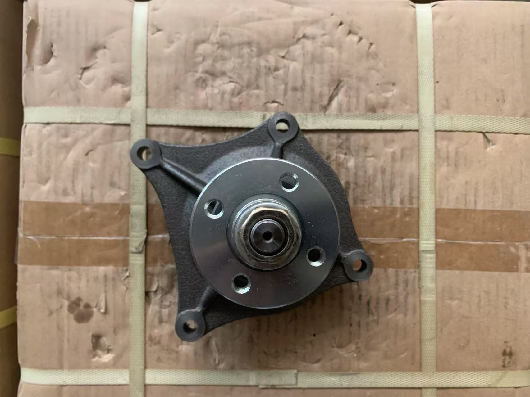 4D31 ME015045 Water Pump For Mitsubishi 4D30 4D31 4D32 4D51 Engine