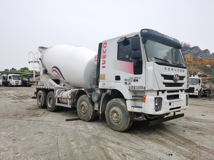 10m3 Mixing Drum Hino 700 Cement Mixer Used Concrete Mixer Truck