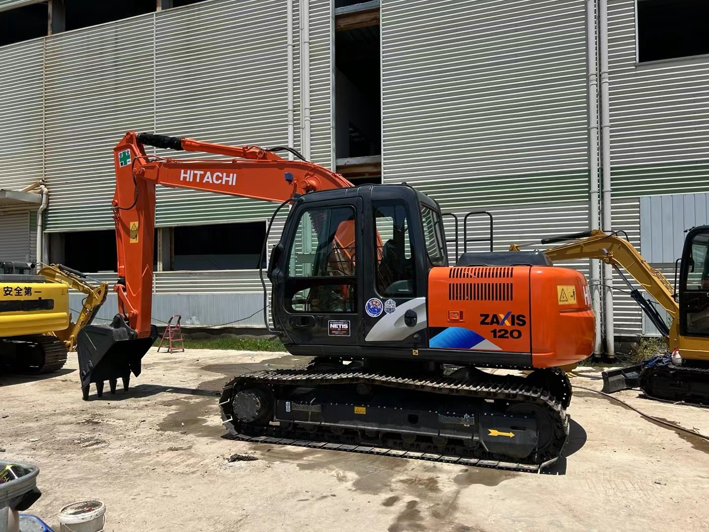 Used Hitachi 200 Excavator for Sale – High-Quality, Affordable Price