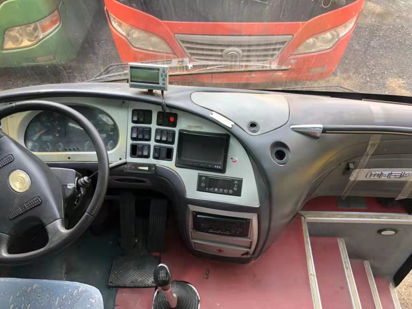 Right Steering Yutong Bus 49-51seater Second Hand Bus Zk6110 Rear Engine Tour Coach
