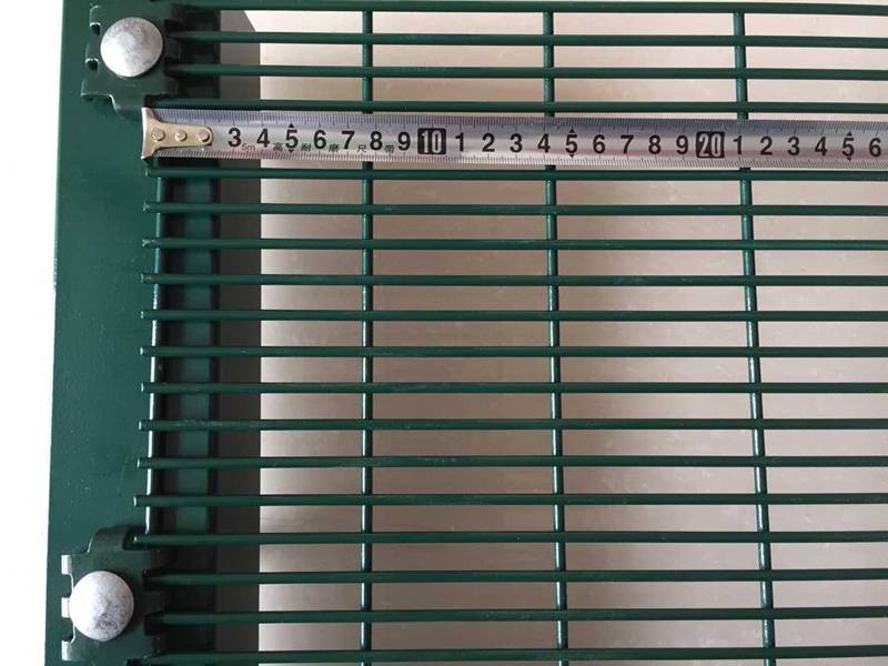 358 mesh fence panels