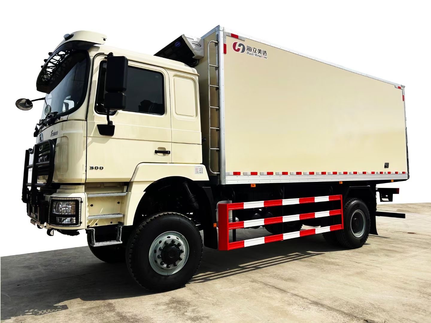 15 tons off-road truck 4x4 SHACMAN F3000 refrigerated van truck