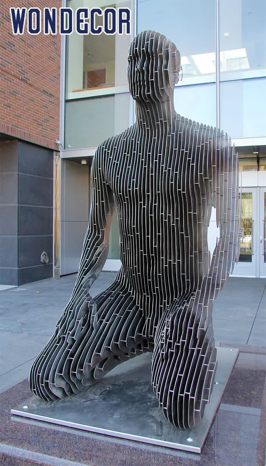 Customized Outdoor Metal Decoration Sliced Man Stainless Steel Sculpture