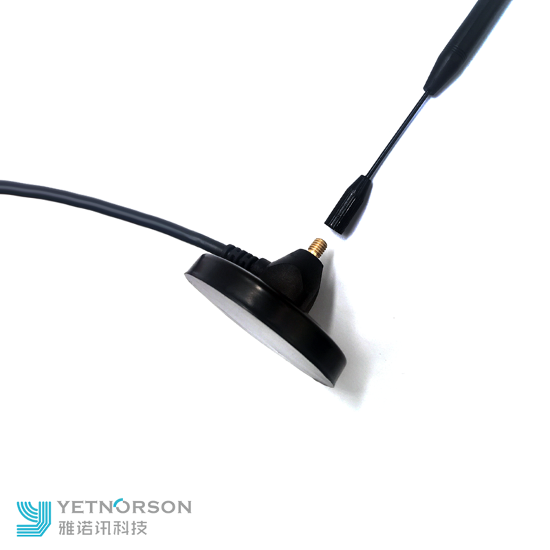 12dBi Gain Long Range GSM 3G 4G LTE Antenna with Detachable Quad Band Magnetic Mount