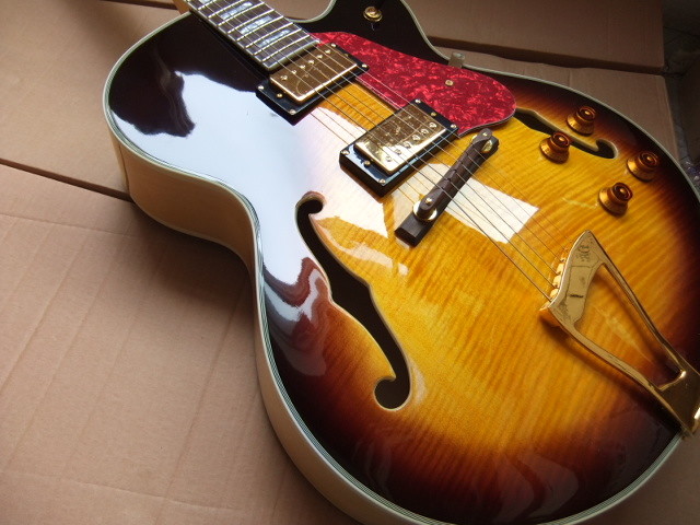 Custom jazz hollow electric guitar L-5 Jazz Electric Guitar Semi Hollow Body In Sunburst