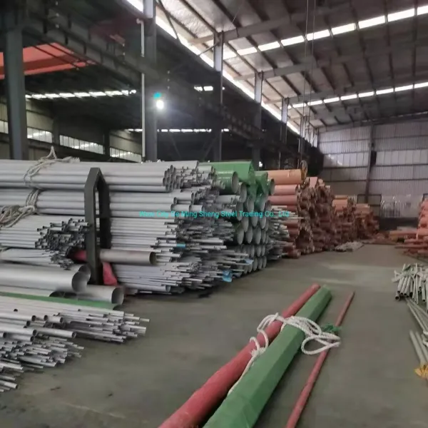 304 316L Stainless Steel Seamless Pipe Hot Rolled SS Seamless Tube DN10 - DN600