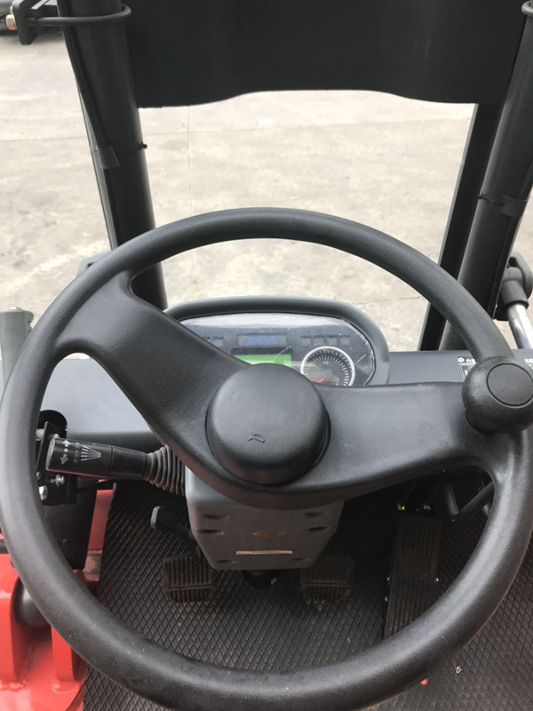 High Performance 3 Ton Large Capacity Forklifts Imported Powerful Engine
