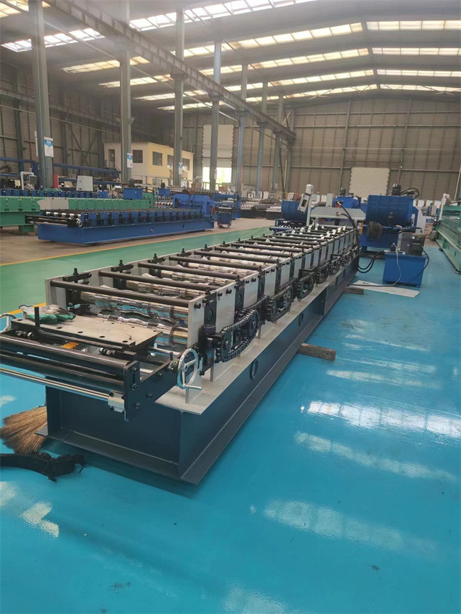 Customized hot dip steel roofing sheet roll top ridge capping making machine high speed
