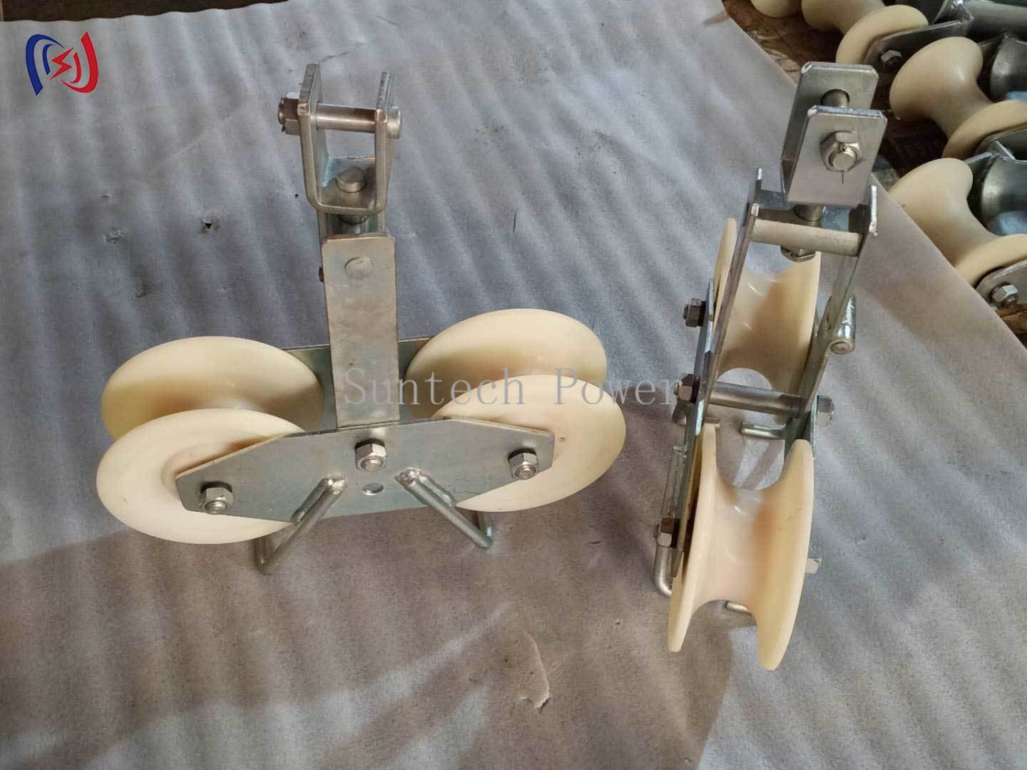 25KN Tandem Sheave Stringing Block for Large Section ACSR Conductors LGJ300-500 with Tandem Sheave Design