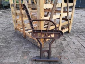 Wholesale Stainless Steel Antique Cast Iron Park Bench Ends Spray Paint Decoration In Garden from china suppliers
