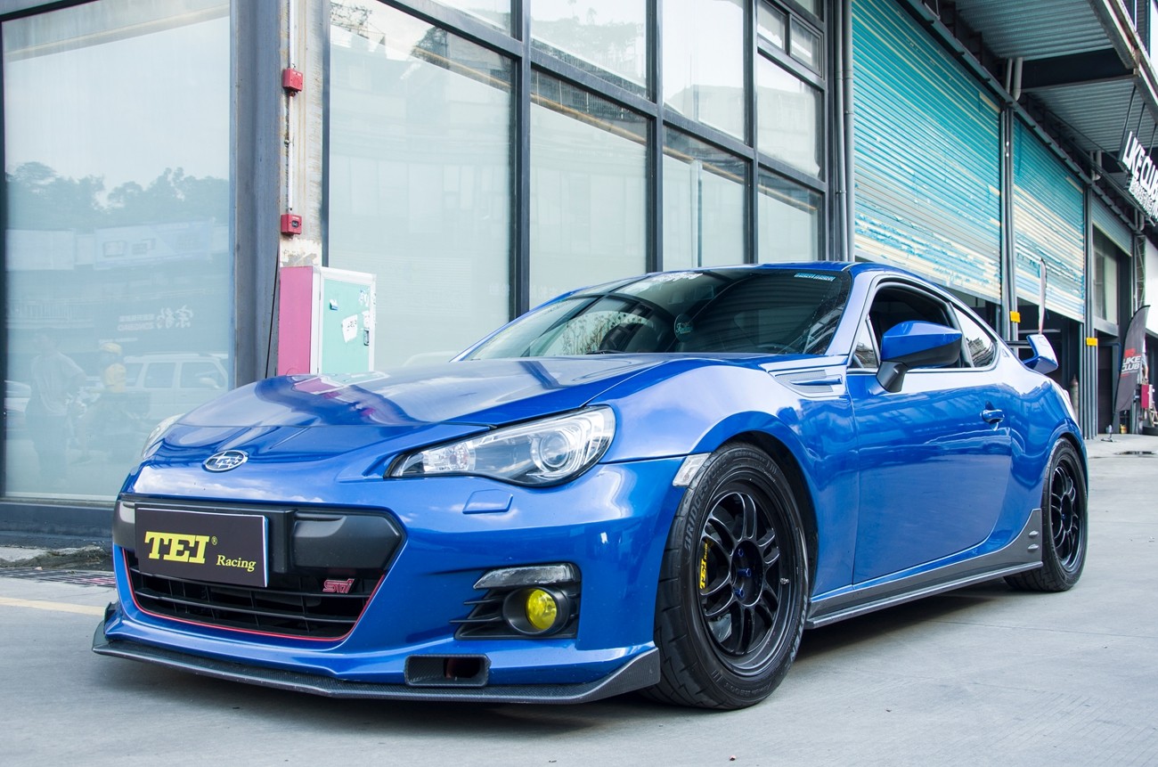 BBK For Subaru WRX / STi Big Brake Kit Front P60S Forged 6 Piston Calipers 18 Inch Wheel