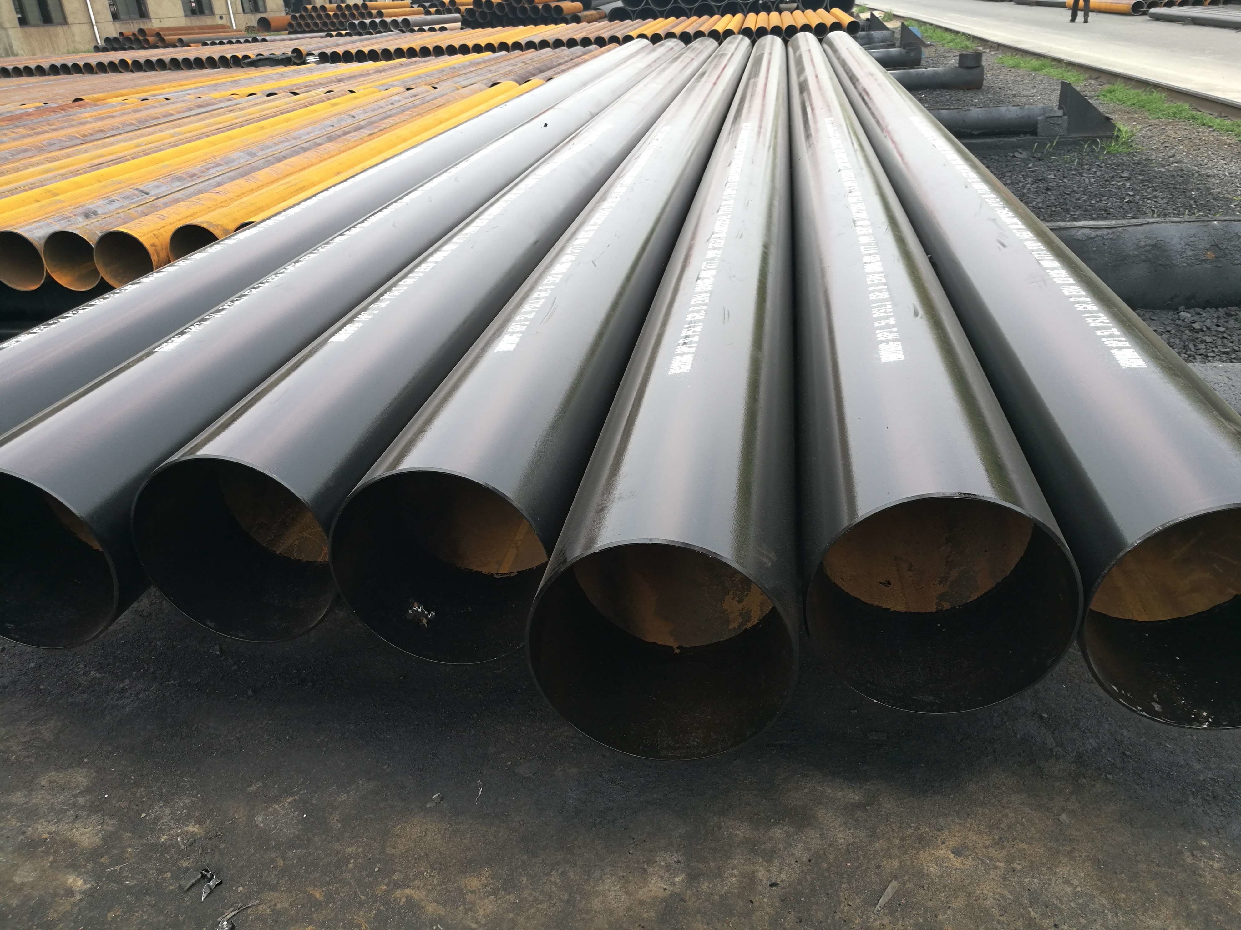 GB/T9711 BS 1387 Astm A252 Grade 3 ERW Black Steel Pipe