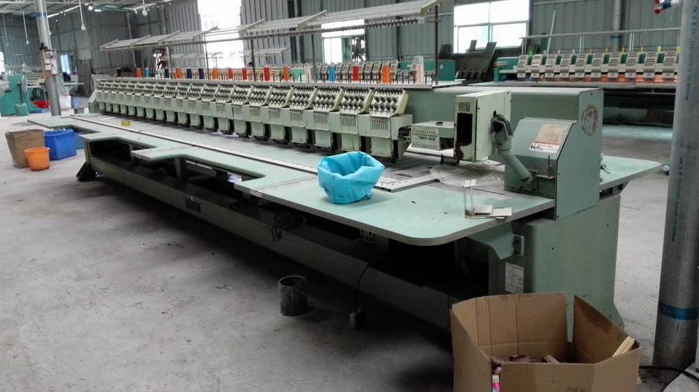 Second Hand Commercial Embroidery Sewing Machine With Automatic Color Changing