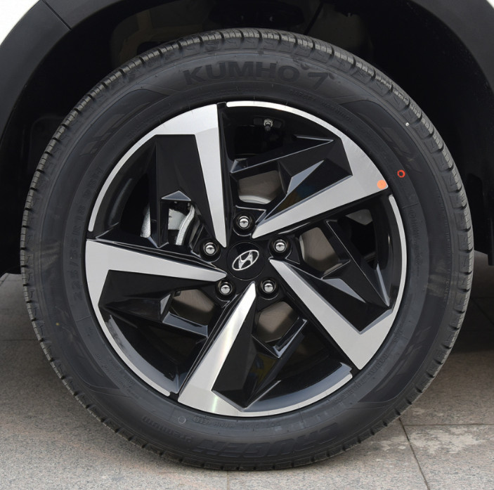 Reliable Car Supplier Hyundai ix35 2021 240TGDi DCT 2WD TOP Flagship Compact SUV 5 Door 5 seats SUV New or Used