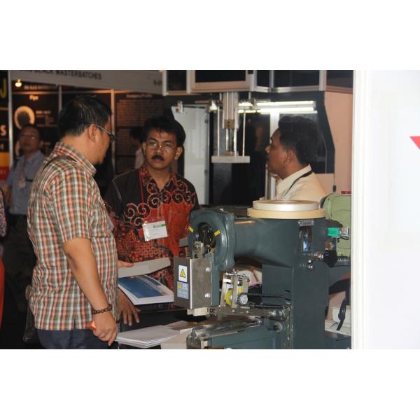 Full Automatic Multi - Functional Gluing Positioning Machine / Gluing Positioning Machine / Automatic Positioning