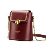 Red Shoulder Bags
