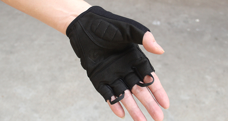 Custom Waterproof Bike Riding Gloves Anti Abrasive Not Easy To Be Scratched