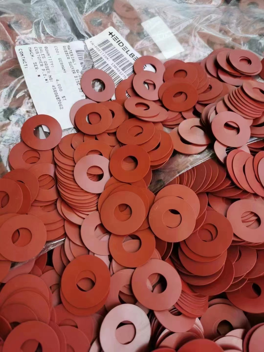 35x13x0.5mm Red Rubber Sucker Offset Printing Machine Spare Parts For Garment Shops