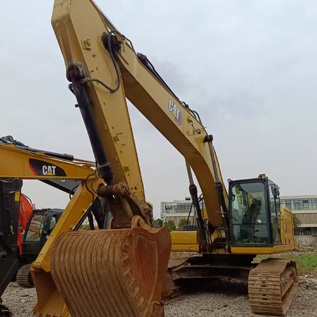 Spot Original Caterpillar 330 second-hand excavator low-price promotion fast delivery