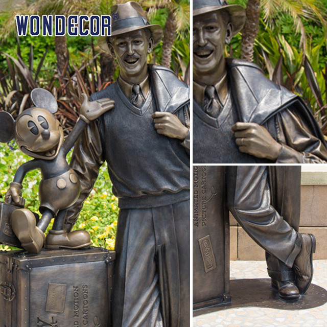Bronze Sculpture of a Happy Man in Outdoor Metal Art and Craftsmanship