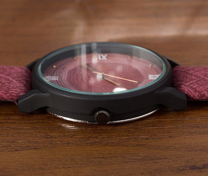 Dropshipping Eco Friendly Wooden Watches Lightweight With Customized Logo