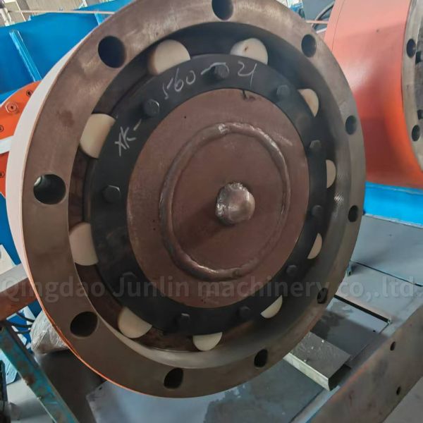 Rubber Machine Parts Polyethylene Nylon Rods For Coupling Between Reducer And Roller