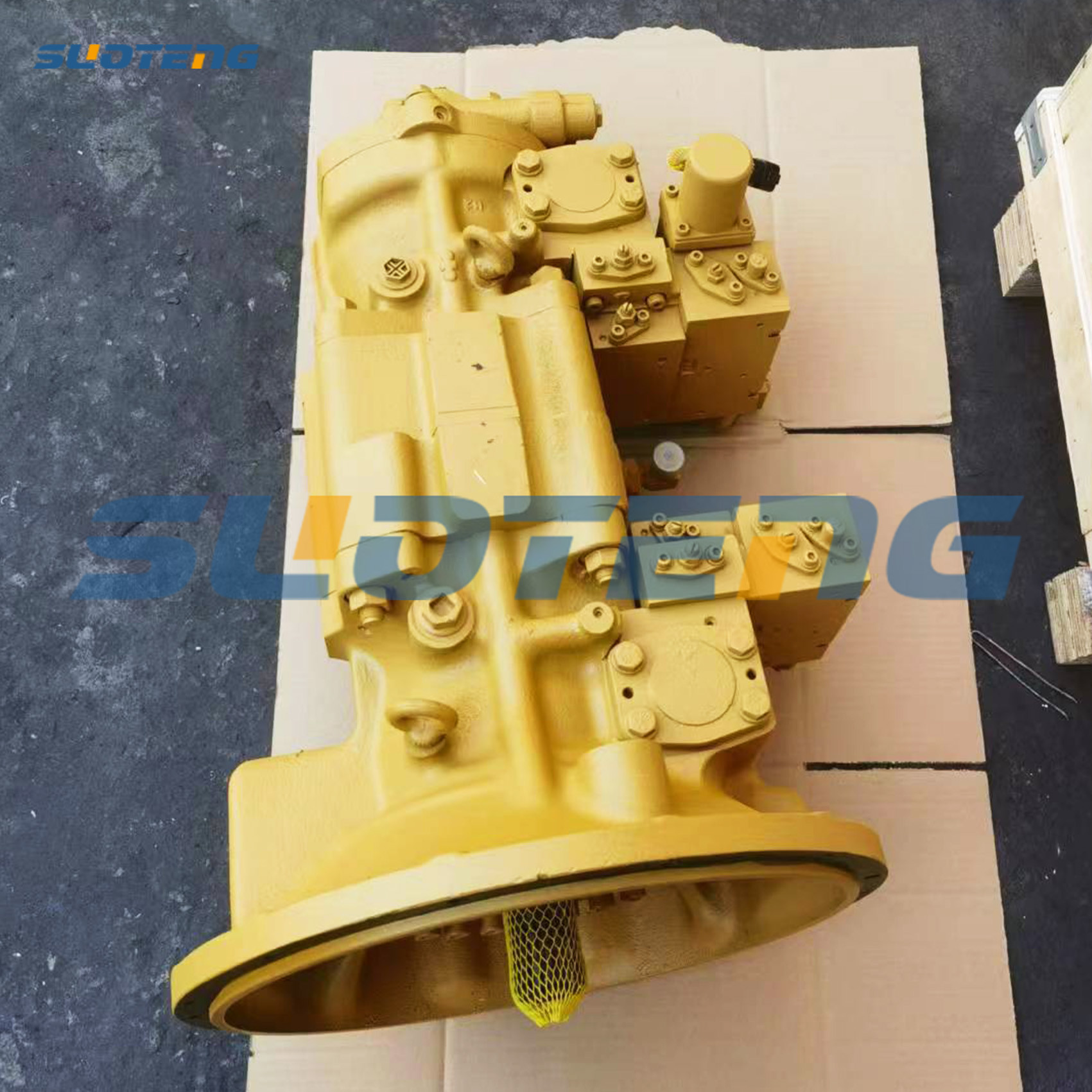 708-25-04061 Hydraulic Pump 7082504061 for PC220-5C Excavator