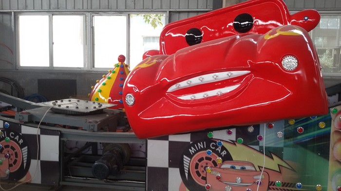 Mechanical Swing Trailer Mounted Rides With Car Design And Dynamic Decorations