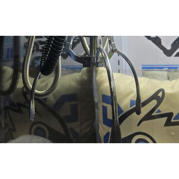 Claw Machine With Strobe Lighting Effects Glass Prize Display Shelves Arcade Grabber Machine For Sale