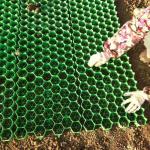 Green Parking and Garden Honeycomb Gravel Grass Paver Manufactured from HDPE