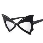 Oversized Women Bat Sharp Rivet Big Frame Sunglasses Personality Dance Party