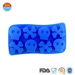 Soft FDA Certified Blue Silicone Ice Cube Tray Skull And Cross Bones Shape