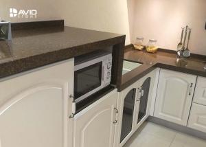 Wholesale Brown Quartz Stone Countertops / Kitchen Worktops Flat Edge 2+2cm Laminated from china suppliers