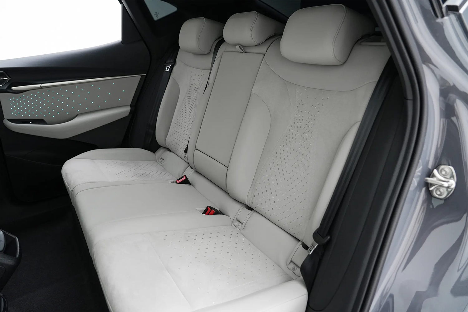 2024 VW ID.UNYX Max Edition Pure Electric 340hp AWD Energy Vehicle ID.UNYX SUV Electric Car Cltc Mile Range 621 Km