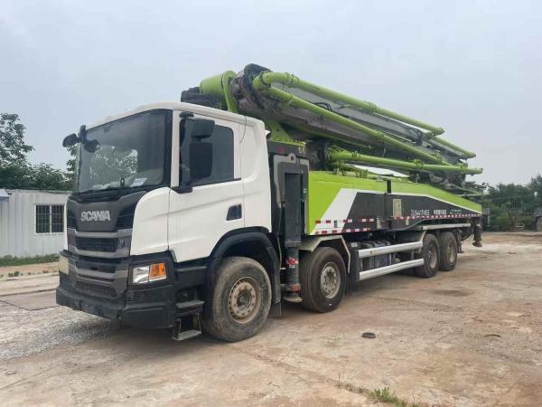 Used 2020 Zoomlion 56m Truck Mounted Concrete Pump 8x4 Drive Mode On Scania
