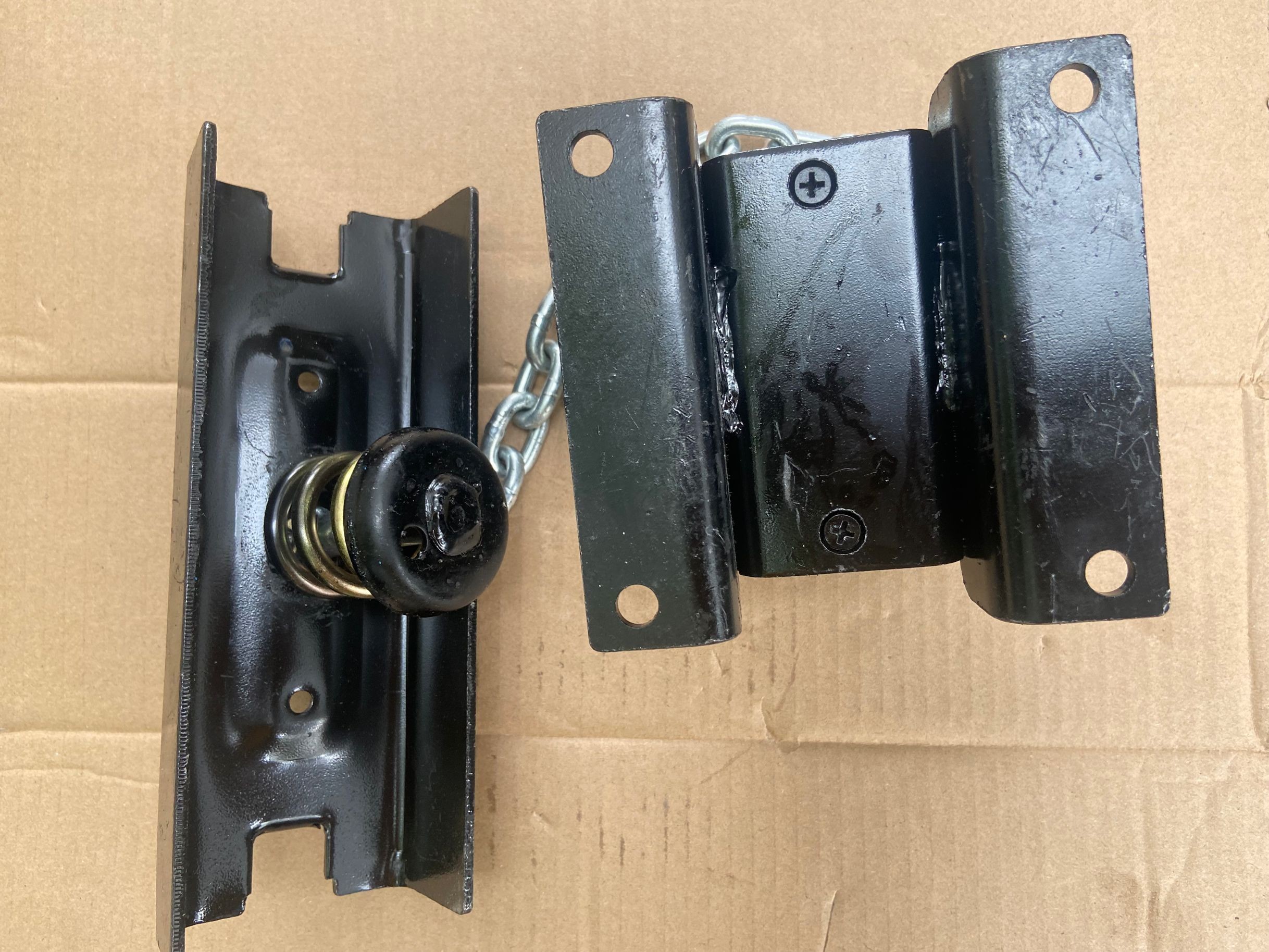Truck Spare Tire Carrier 8970109551 Isuzu NPR NQR Hang On Main Beam Maintain And Repair Chassis Auto Parts