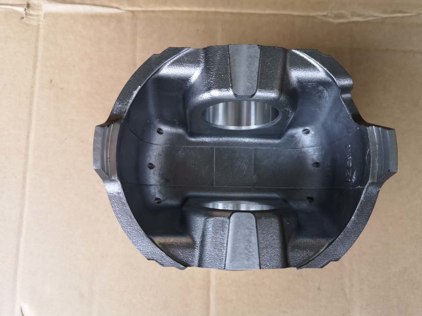 10PC1 Piston ISUZU Engine Parts 1121114950 Old Model Heavy Truck Thick Liner And Thick Piston Ring