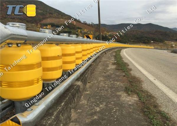 Rotary Anti Collision Bucket Roller Crash Barrier For Traffic Accident