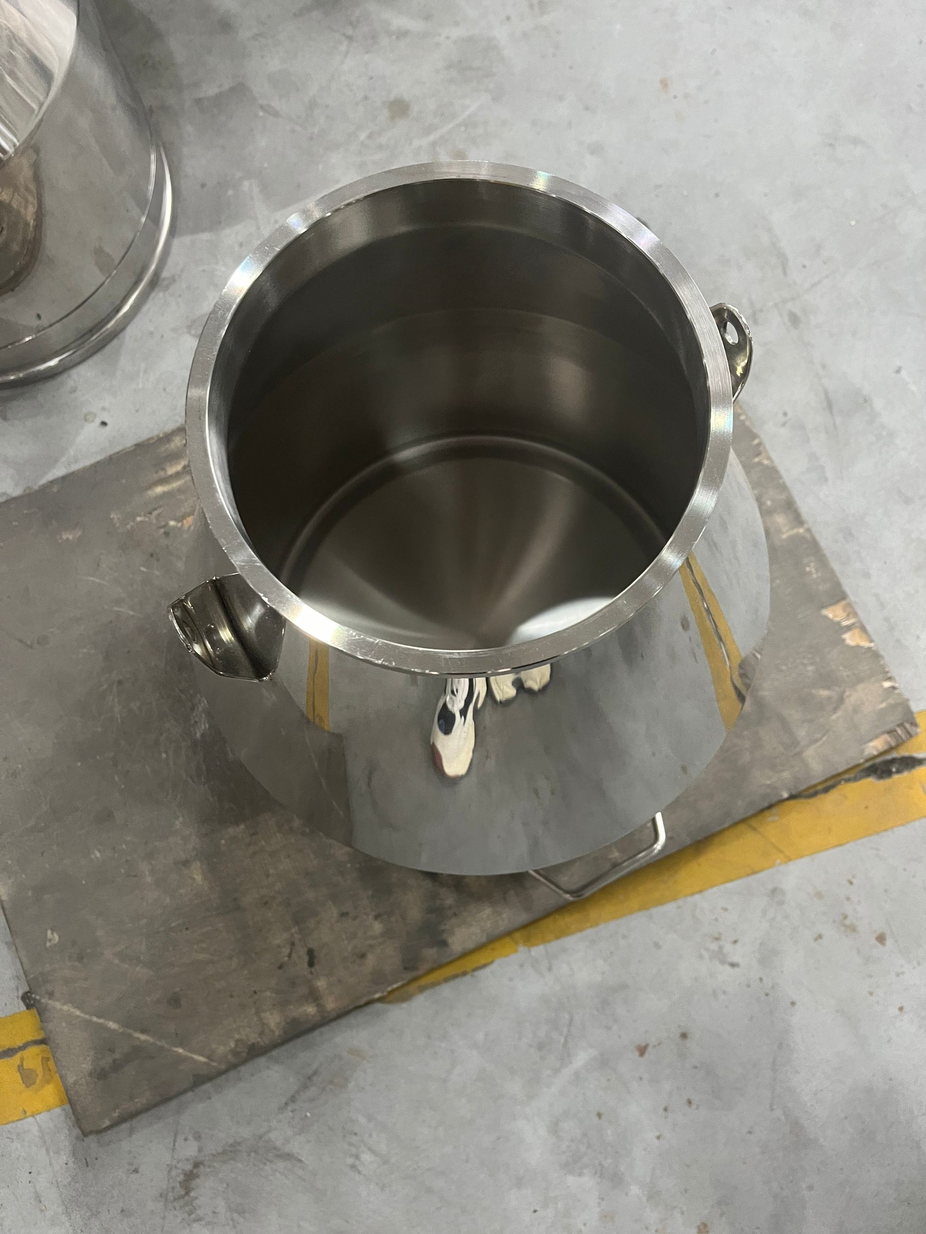 Food Grade Stainless Steel Milking Machine Bucket System 6 KG