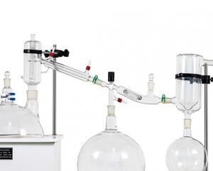 China High Borosilicate Glass Short Path Distiller Vacuum Distillation Equipment For Extraction on sale