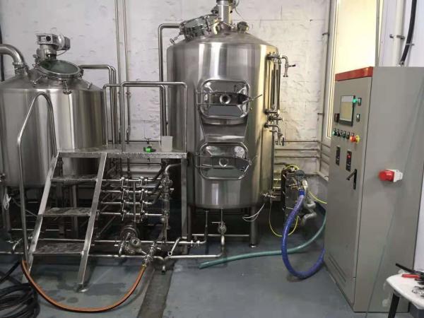 Silver Stainless Steel Brewing Equipment , 1000 / 600 / 500 Litre Brewing System
